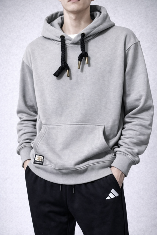 Hoodies & Sweatshirts